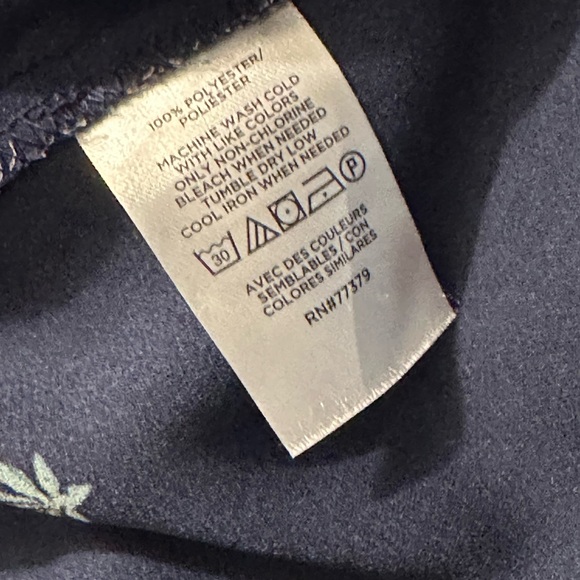 Ann Taylor L navy blue floral sleeveless blouse w neck tie - Picture 11 of 11